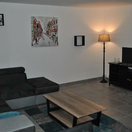 Appartements T2 Ou T3 Idealements Situes Brech Bagian luar foto
